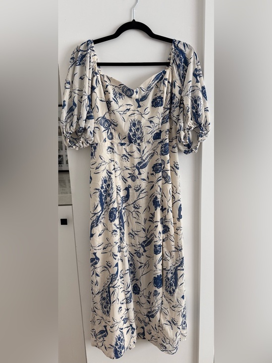 Abercrombie & Fitch Dresses & Skirts - Abercrombie & Fitch Cream Midi Dress with Blue Floral Print